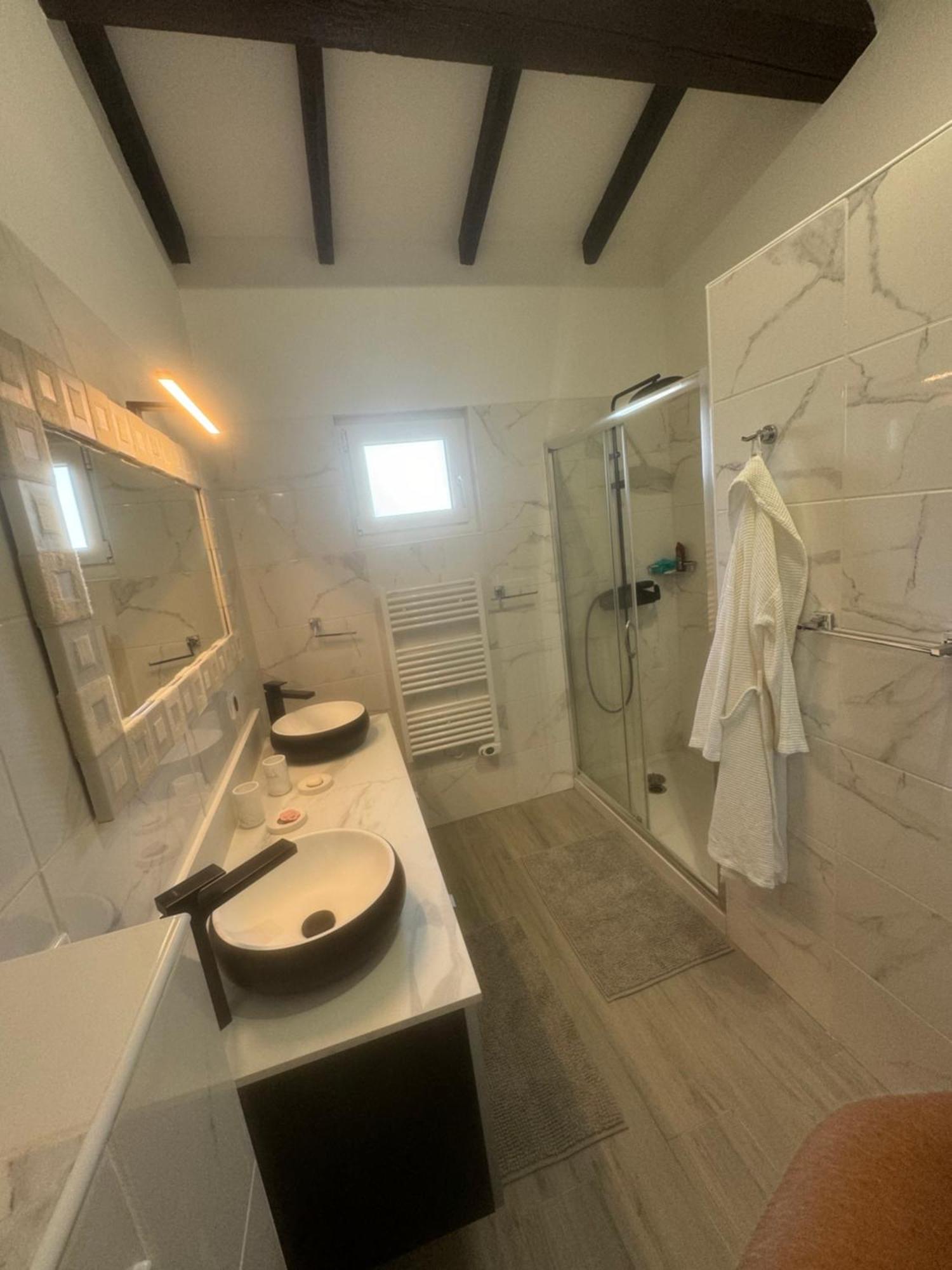 Pervenche Bed & Breakfast Marseille Bagian luar foto